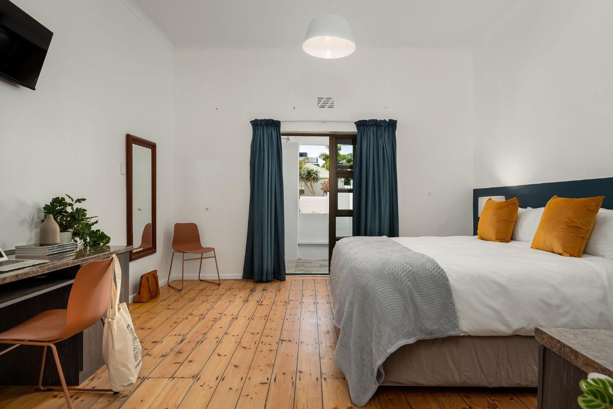 Neighbourgood Ravenscraig Hotel Kaapstad Buitenkant foto