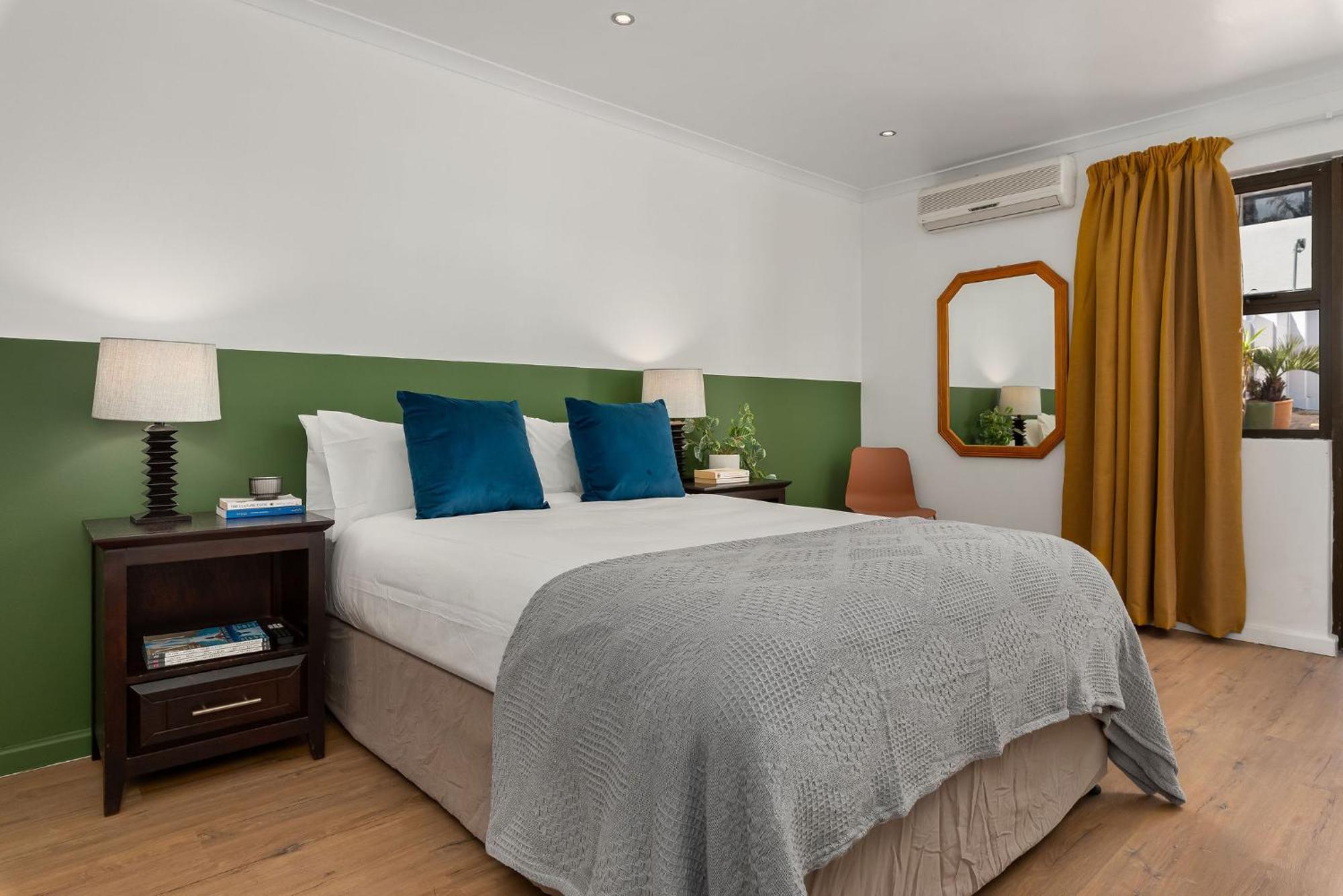 Neighbourgood Ravenscraig Hotel Kaapstad Buitenkant foto